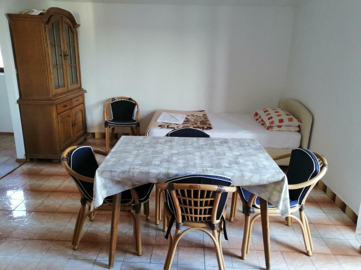 Apartmani Marin Селине Экстерьер фото